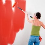 Streg af maling på væggen