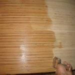 Ang plywood na pinapagbinhi ng langis ng pagpapatayo