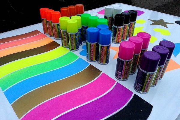 Acrylic spray paints for wall decoration