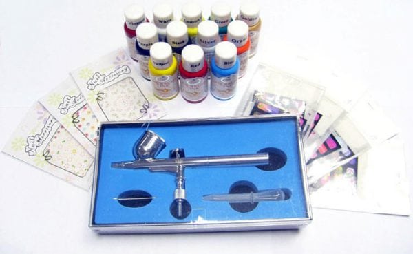 Acrylic paints for airbrushing