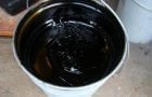 Primer bitumen dalam baldi