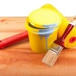 Værktøjer til behandling af træ inden maling