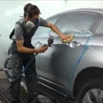 Applicazione di vernice per auto