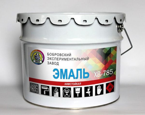 Perchlorovinyl varnis digunakan bersama dengan enamel XB-785