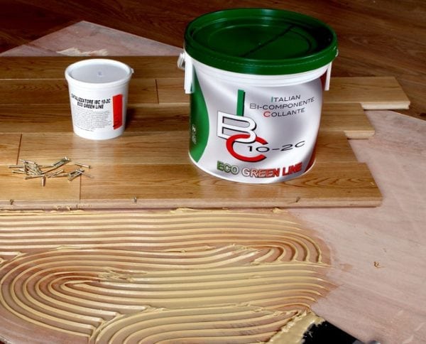 Using two-component adhesive for laying parquet