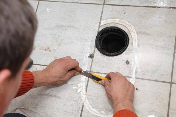 Tile Removing Silicone Sealant Residues
