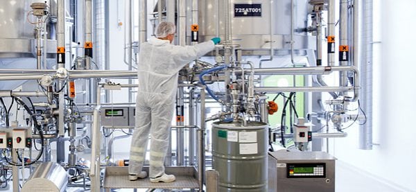 Instalație industrială pentru sinteza rășinilor fenol-formaldehidă