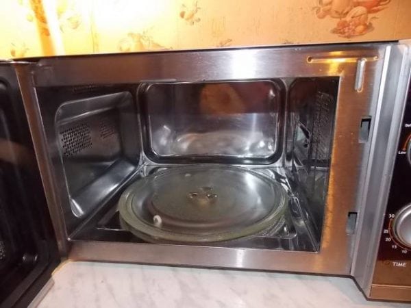 Hindi kinakalawang na asero microwave oven