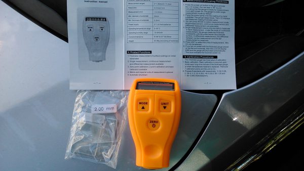 Thickness gauge for a first class car