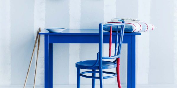 A high-quality furniture paint should have durability and abrasion