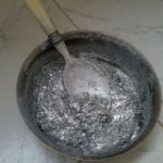 Preparación de pintura en polvo de aluminio.