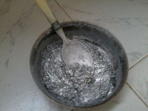 Preparazione di vernice in polvere di alluminio