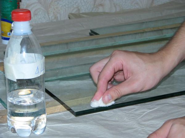 Glass preparation for gluing