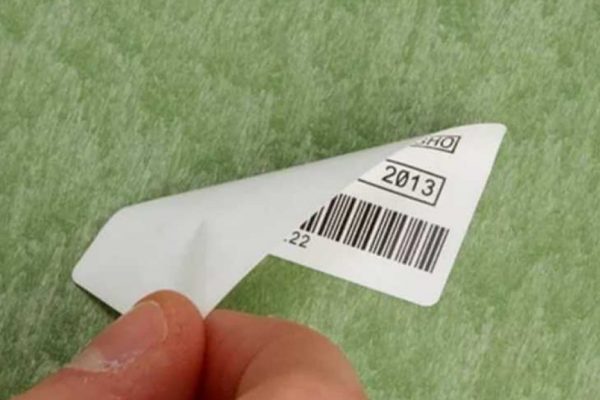 Removing a sticker from a fabric
