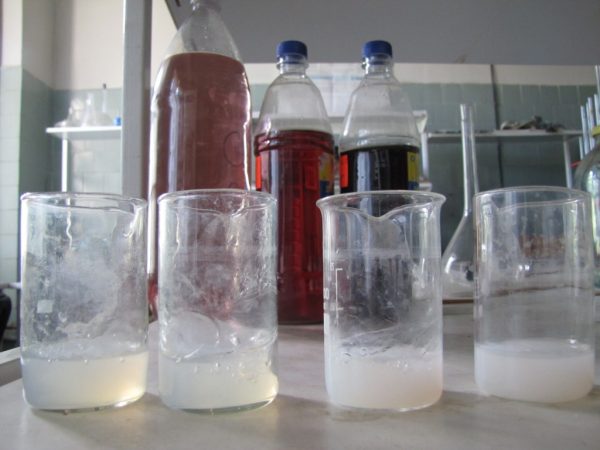 Cola de silicat elaborat