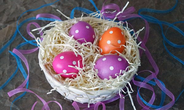 Polka dot Paskalya yumurtaları