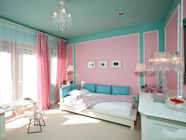 Roze en blauwe kamer