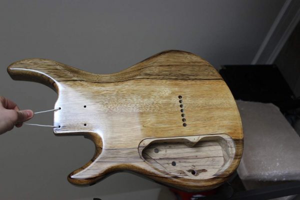 Electric guitar lacquering