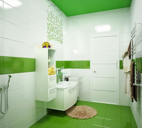 Zaļa vannas istabas grīda