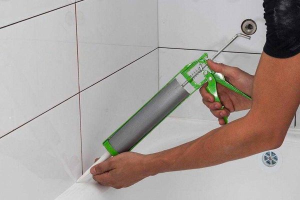 Silicone-Acrylic Bath Sealant