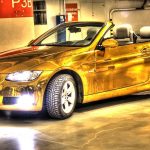 Goldener BMW