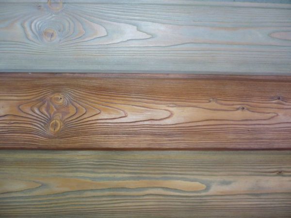 Superficie in legno verniciato