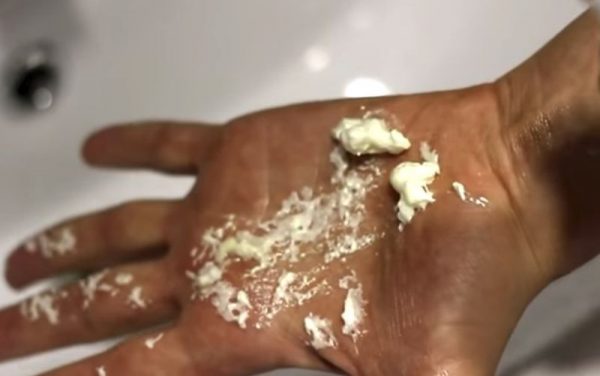 Mounting foam in the palm of your hand