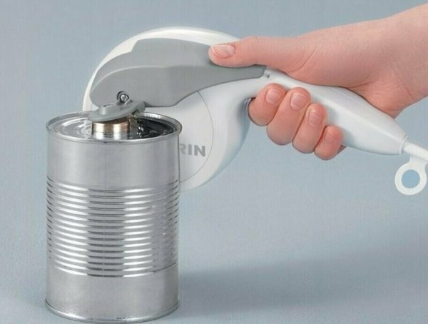 Electric can opener