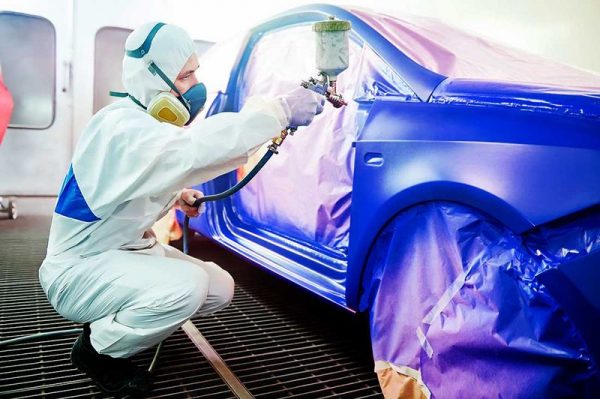 Tecnología de pintura de camaleón en un automóvil