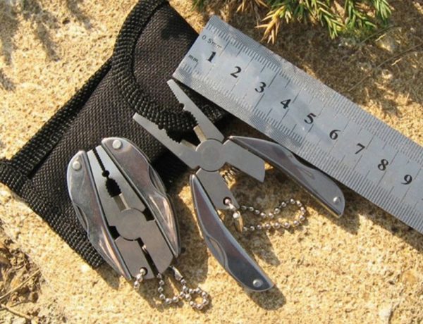Keychain folding multifunctional pliers