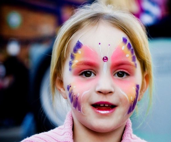Les pintures de pell modernes no provoquen reacció al·lèrgica i són segures per als nens