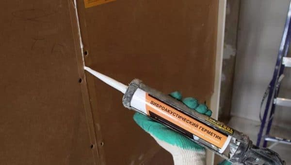 Vibroacoustic sealant for construction