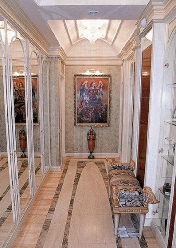Hallway in Versace style