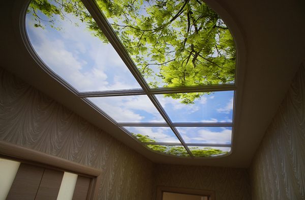 Osvjetljeni stropni prozor