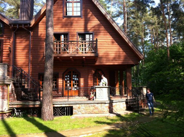 Das Stammhaus von Konchalovsky auf Nikolina Gora