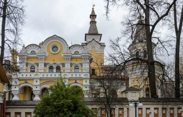 The mansion of Patriarch Kirill in Peredelkino