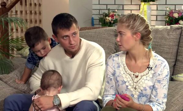 Pavel Priluchny med sin fru och barn