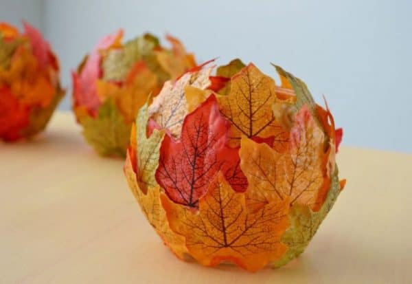 Original leaf crafts