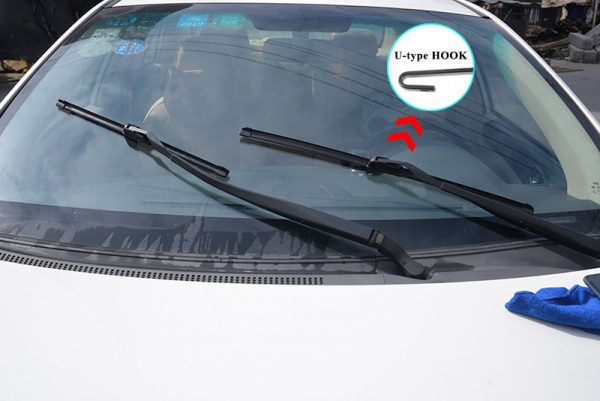 Univerzális gumi törlők az autó szélvédőjéhez