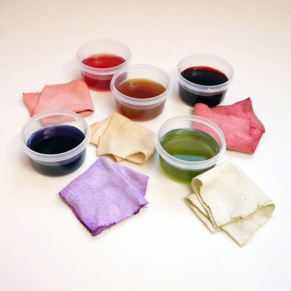 Natural dyes for fabric