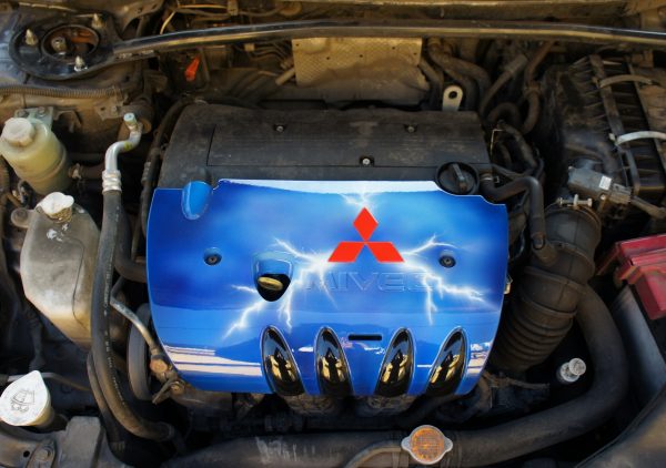 Airbrush on the engine cover