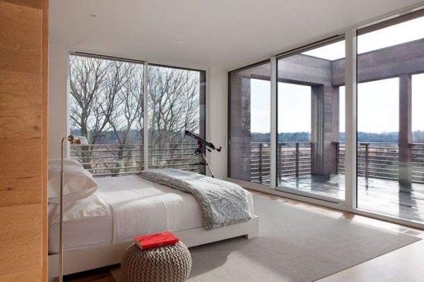 Panoramic glazing in the bedroom