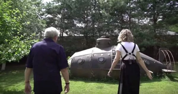 Submarine in the garden of Andrei Makarevich