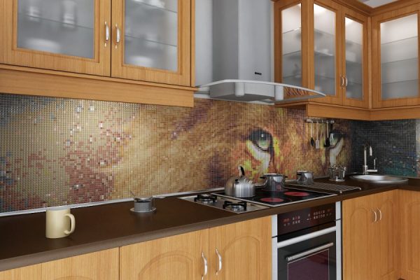 Panel sobre un delantal de cocina hecho de azulejos