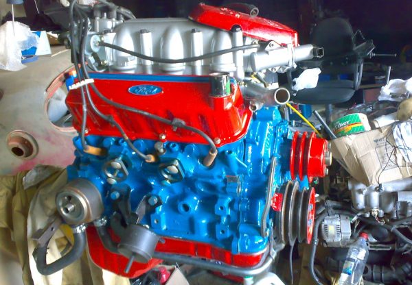 Self-painting a car engine